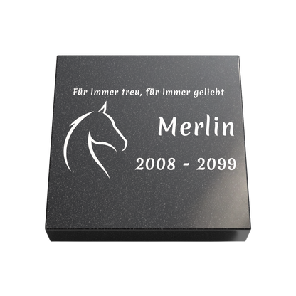 Personalisierte rechteckige Tiergrabplatte aus Granit für Hund, Katze & Haustiere 30 × 30 × 6 cm